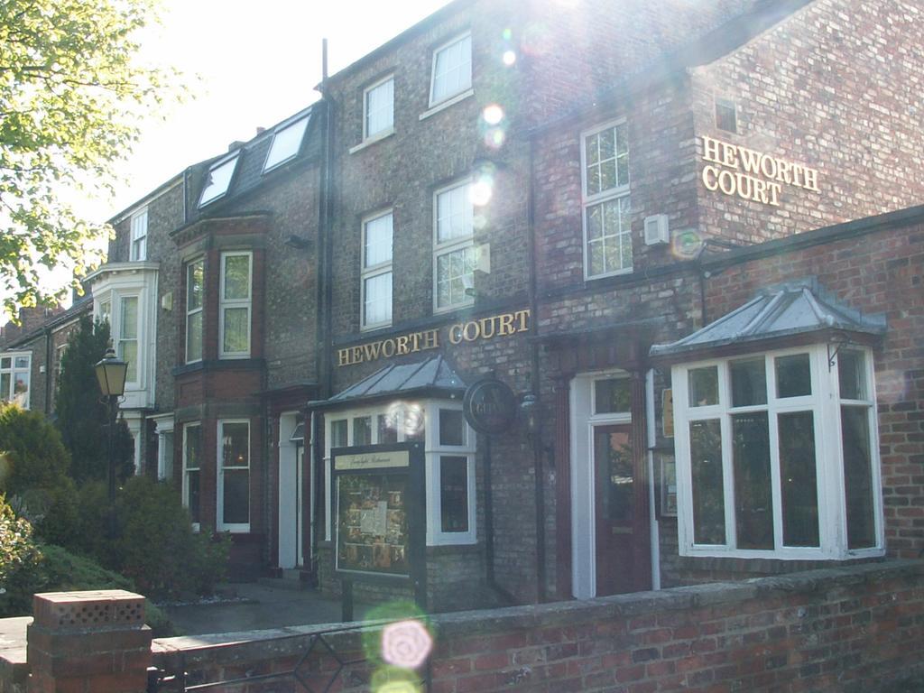 Heworth Court Hotel York Extérieur photo