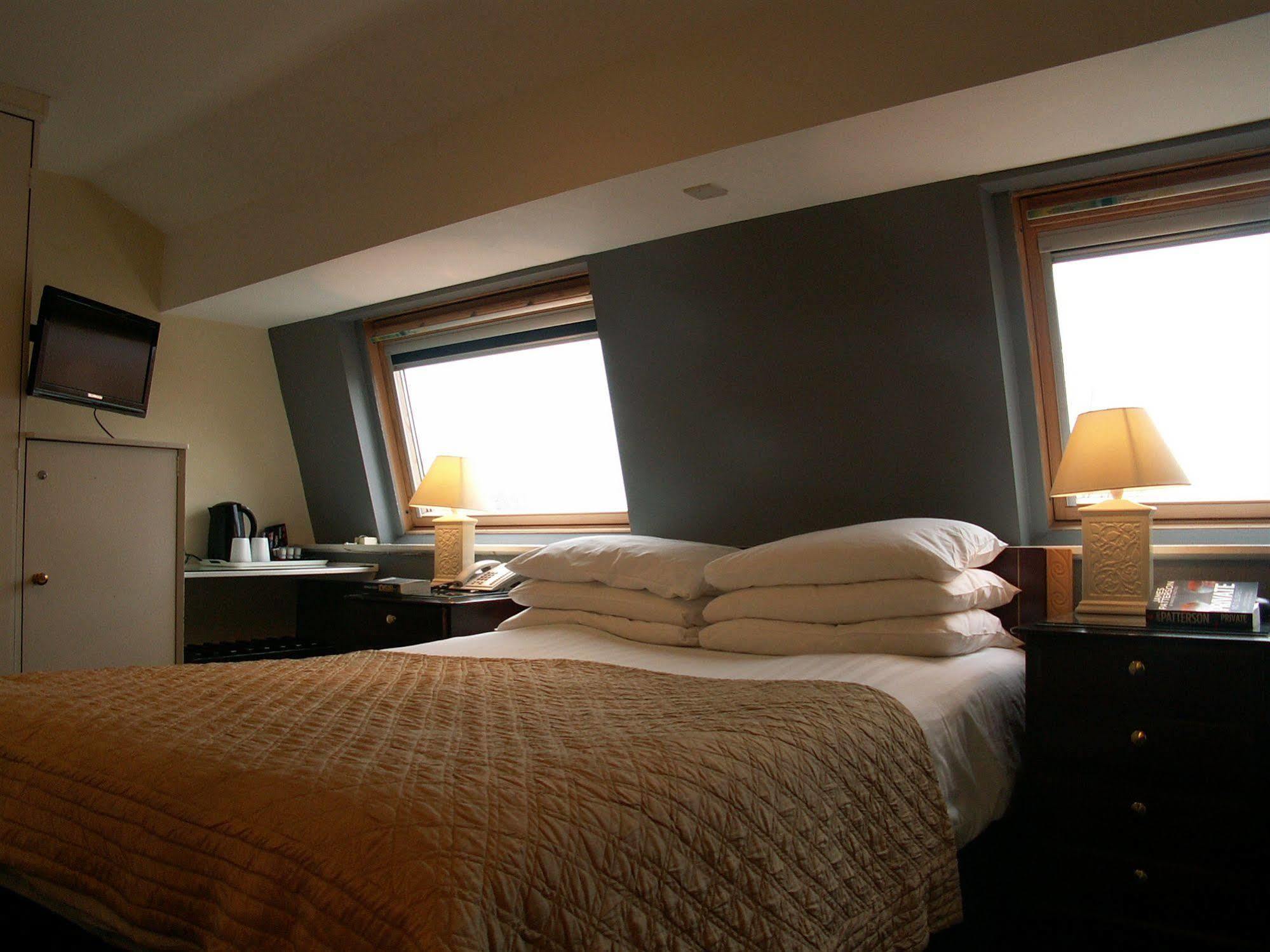 Heworth Court Hotel York Extérieur photo