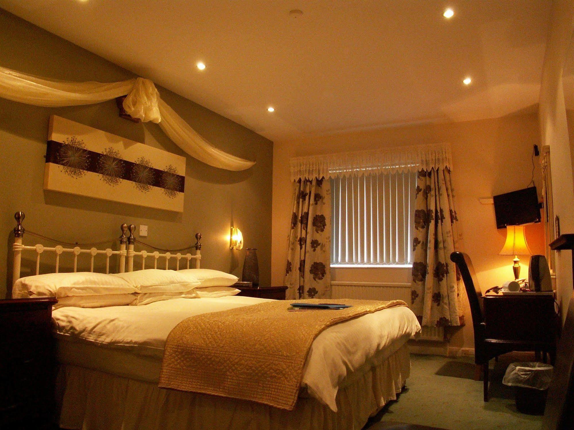 Heworth Court Hotel York Extérieur photo