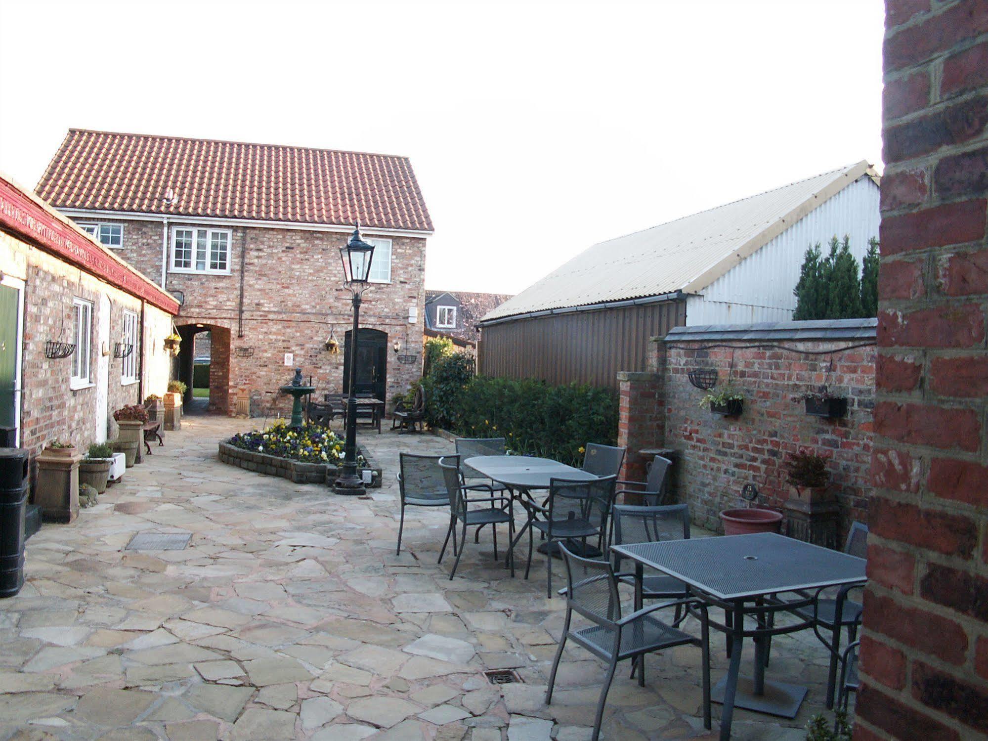 Heworth Court Hotel York Extérieur photo